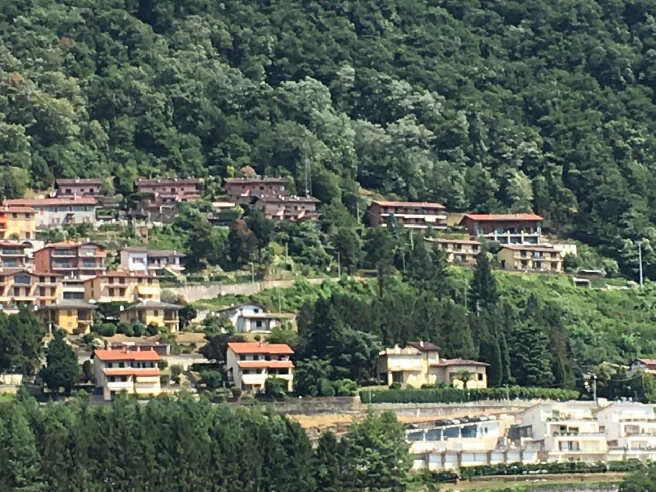 Riflessi Di Lago Dorio Kültér fotó